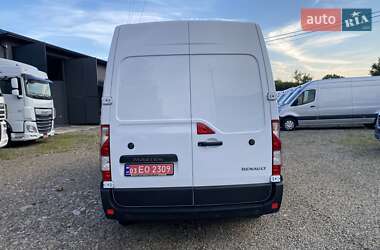 Грузовой фургон Renault Master 2022 в 