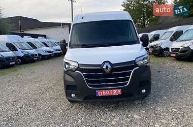 Грузовой фургон Renault Master 2022 в 