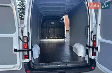 Грузовой фургон Renault Master 2020 в 