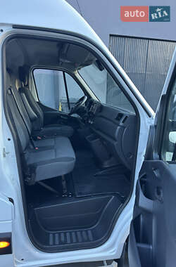 Грузовой фургон Renault Master 2020 в 