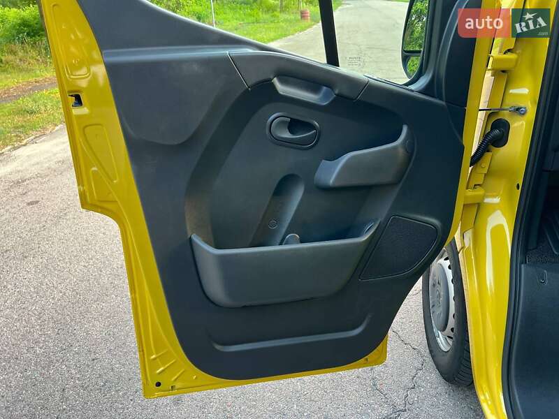 Тентованый Renault Master 2021 в Киеве