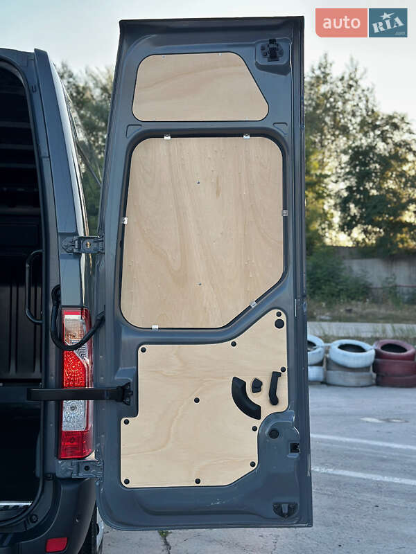 Грузовой фургон Renault Master 2020 в Киеве