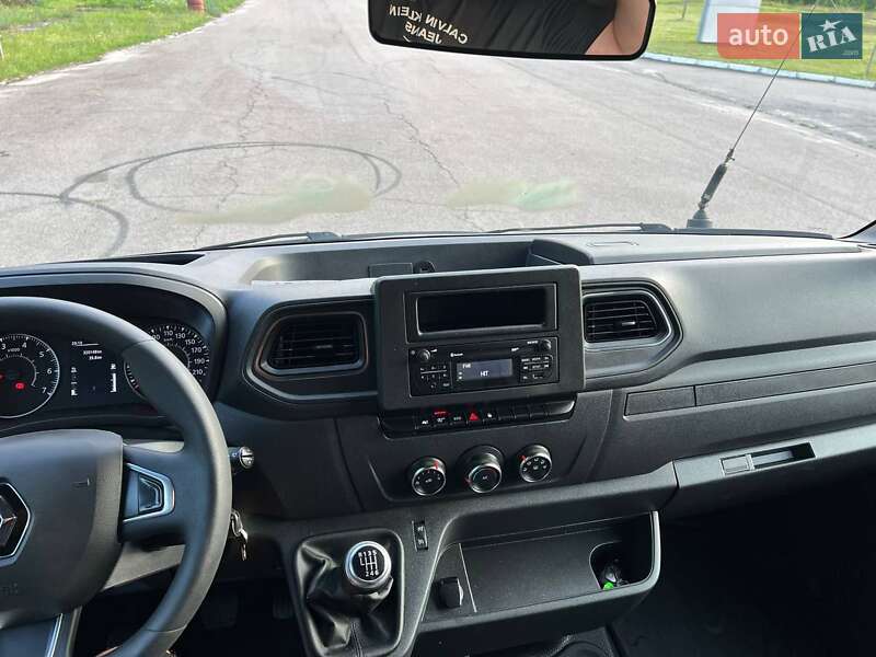 Тентованый Renault Master 2021 в Киеве