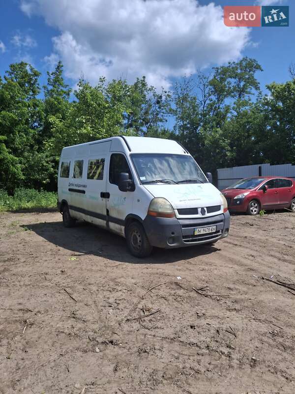 Грузовой фургон Renault Master 2004 в Обухове