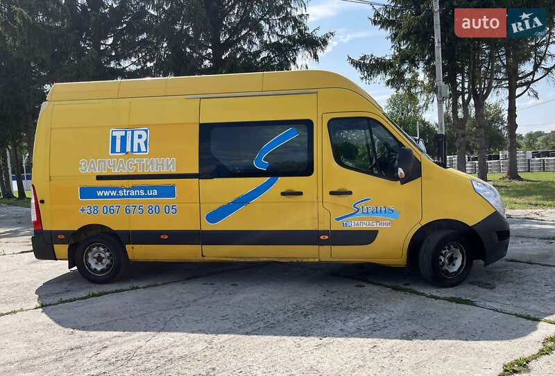 Вантажний фургон Renault Master 2013 в Львові