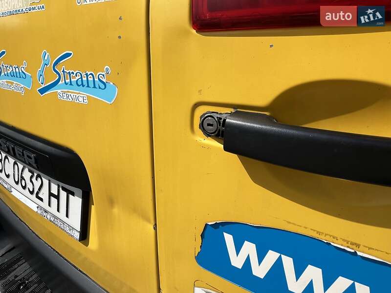 Вантажний фургон Renault Master 2013 в Львові