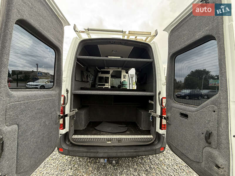 Грузопассажирский фургон Renault Master 2017 в Умани