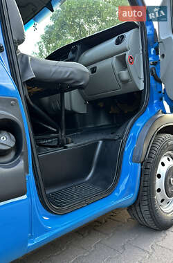 Грузовой фургон Renault Master 2008 в 