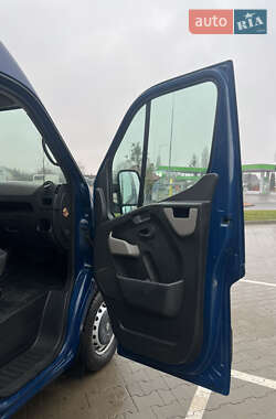 Грузопассажирский фургон Renault Master 2013 в 