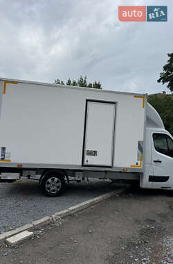 Другие грузовики Renault Master 2017 в 