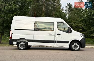 Грузовой фургон Renault Master 2021 в 
