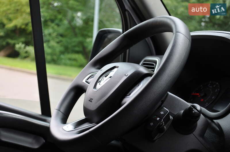 Грузовой фургон Renault Master 2020 в Киеве
