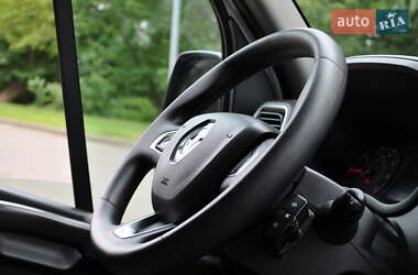 Грузовой фургон Renault Master 2020 в 