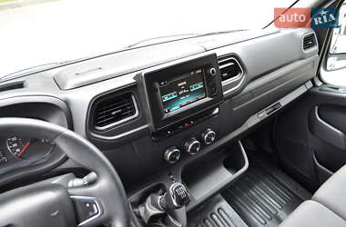 Грузовой фургон Renault Master 2020 в 
