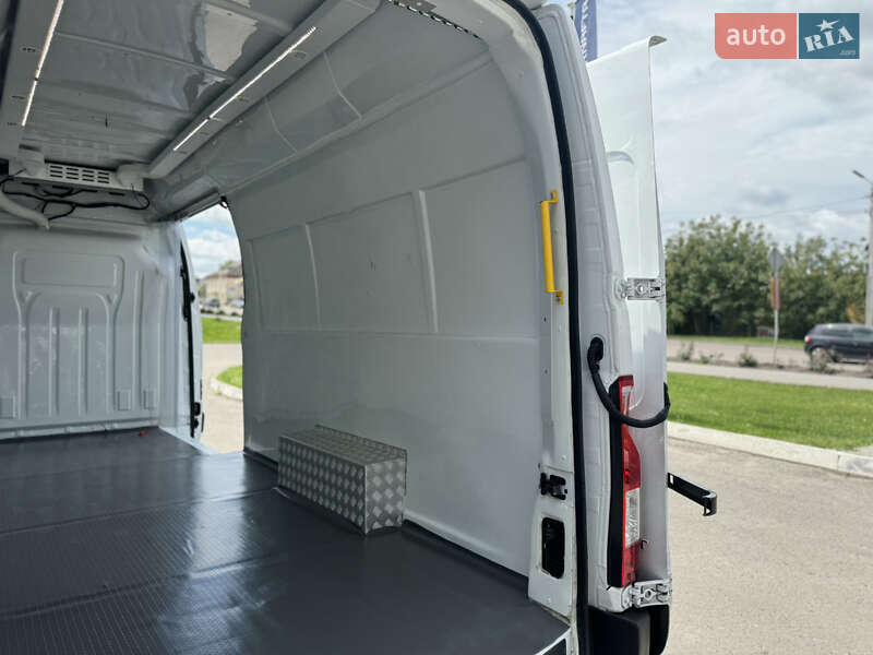Грузовой фургон Renault Master 2021 в Дубно
