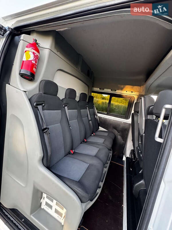 Грузовой фургон Renault Master 2015 в Дрогобыче