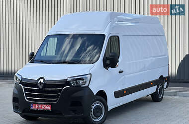 Грузовой фургон Renault Master 2022 в 