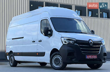 Грузовой фургон Renault Master 2022 в 