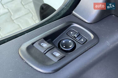 Грузовой фургон Renault Master 2022 в 