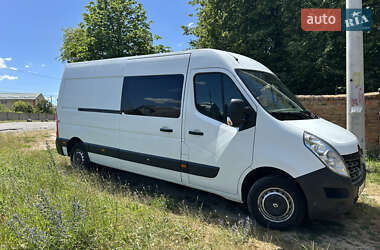 Грузовой фургон Renault Master 2016 в 
