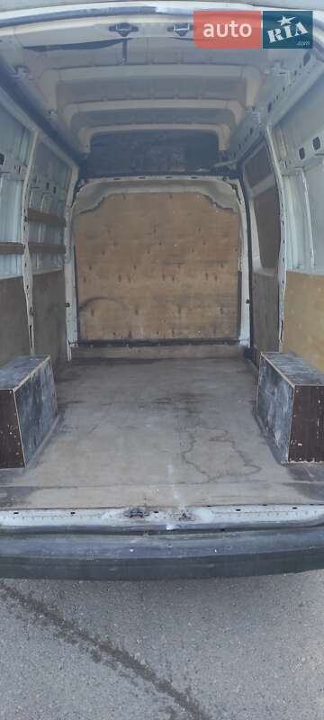 Грузовой фургон Renault Master 2012 в Бучаче