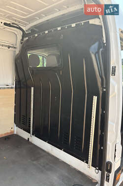 Грузовой фургон Renault Master 2021 в 
