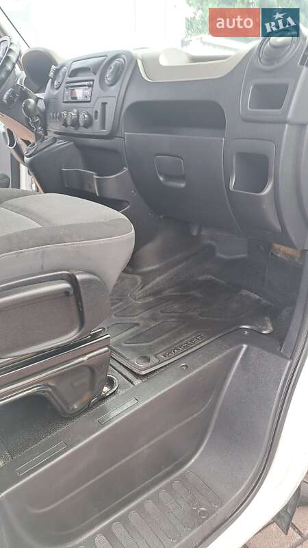Тентованый Renault Master 2015 в Киеве фото 6 Тентованый Renault Master 2015 в Киеве