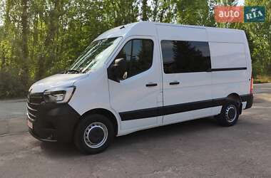 Грузовой фургон Renault Master 2020 в 