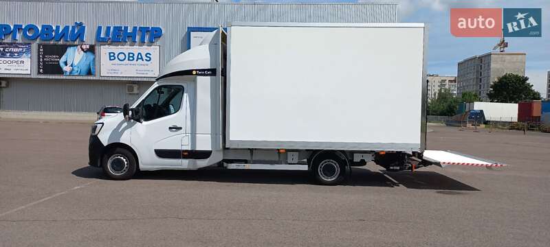 Renault Master 2021