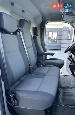 Грузовой фургон Renault Master 2021 в 