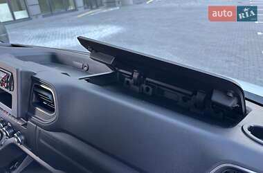 Грузовой фургон Renault Master 2021 в 