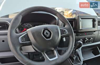 Грузовой фургон Renault Master 2022 в 