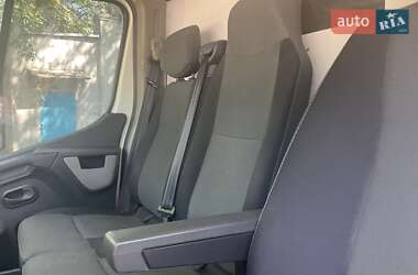 Грузовой фургон Renault Master 2016 в 