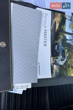 Грузовой фургон Renault Master 2021 в 