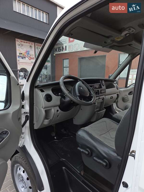 Грузовой фургон Renault Master 2008 в Ровно