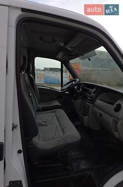 Вантажний фургон Renault Master 2008 в Рівному