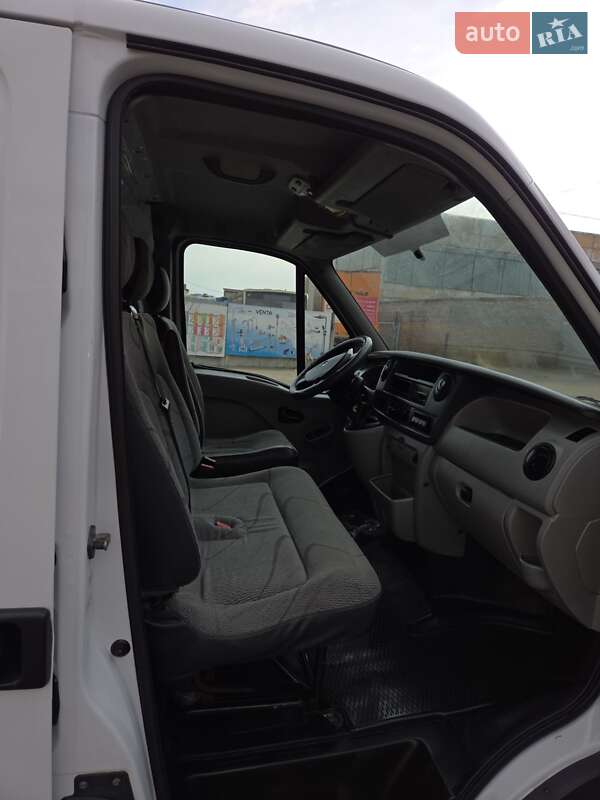 Грузовой фургон Renault Master 2008 в Ровно