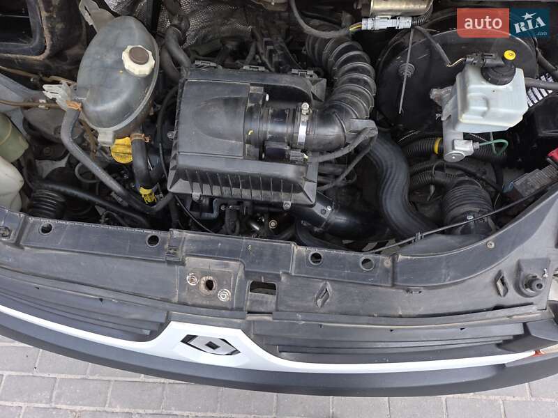 Грузовой фургон Renault Master 2008 в Ровно