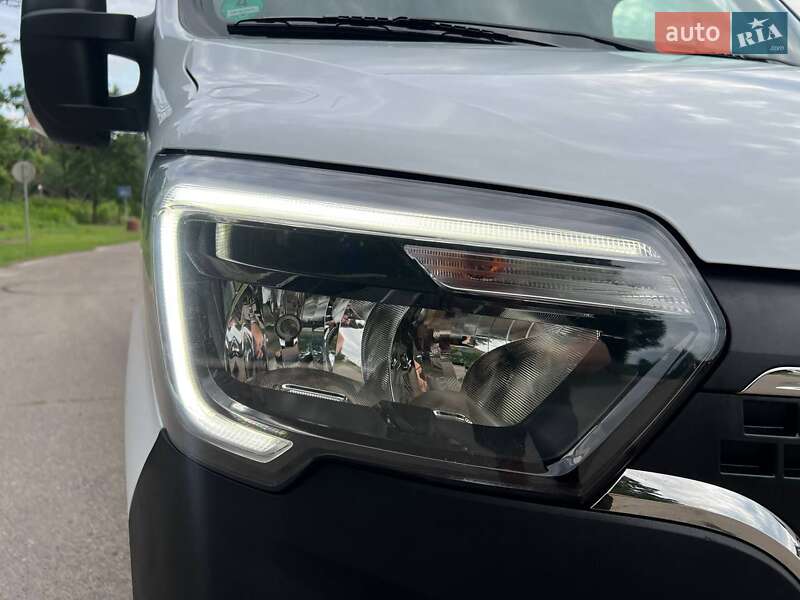 Грузовой фургон Renault Master 2022 в Киеве