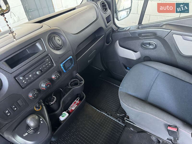 Микроавтобус Renault Master 2011 в Львове