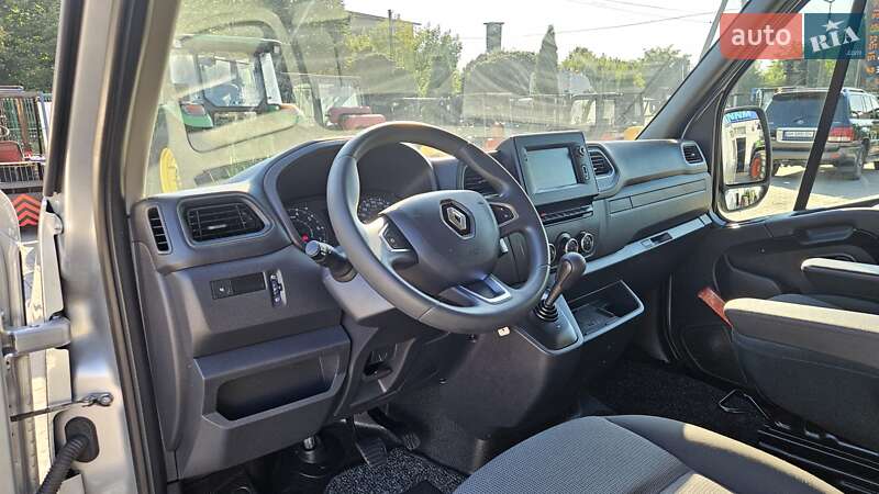 Вантажний фургон Renault Master 2021 в Радомишлі