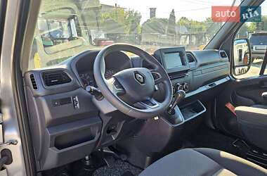 Грузовой фургон Renault Master 2021 в 