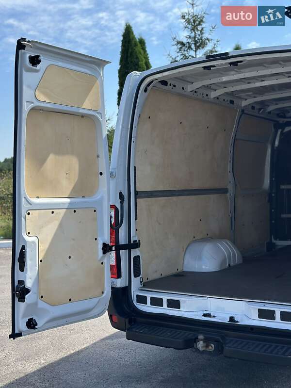 Грузовой фургон Renault Master 2018 в Дубно