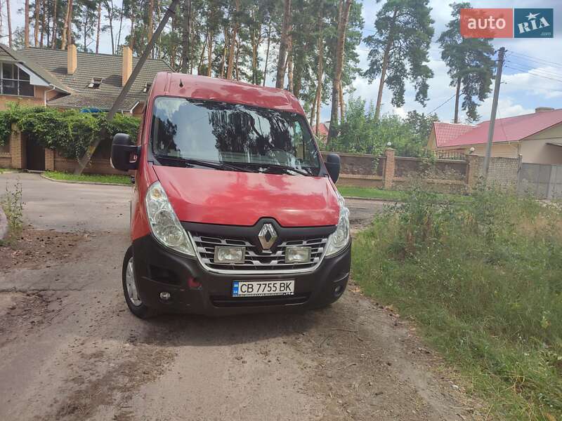 Грузовой фургон Renault Master 2015 в Чернигове