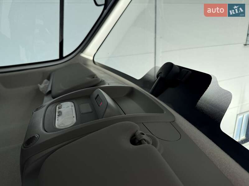 Грузовой фургон Renault Master 2023 в Киеве