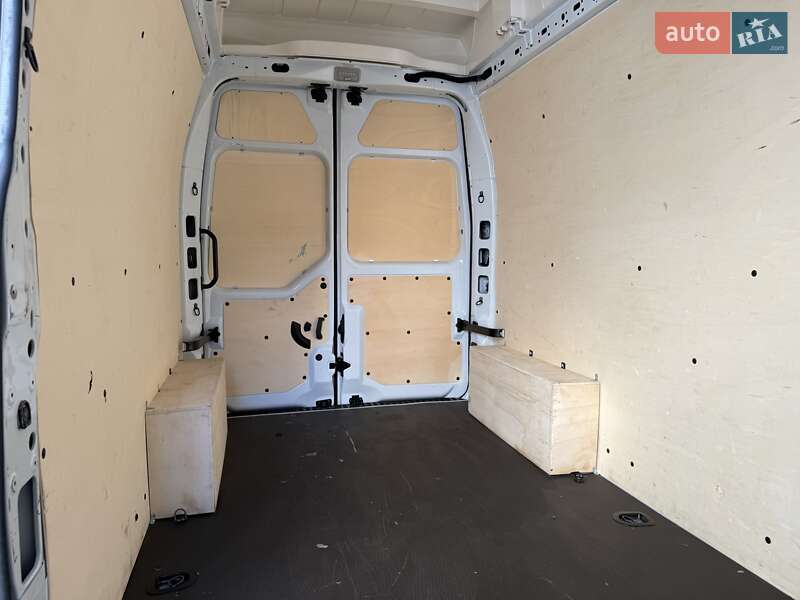 Грузовой фургон Renault Master 2023 в Киеве