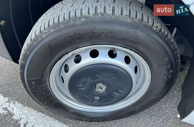 Грузовой фургон Renault Master 2020 в 