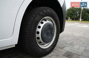 Грузовой фургон Renault Master 2020 в 