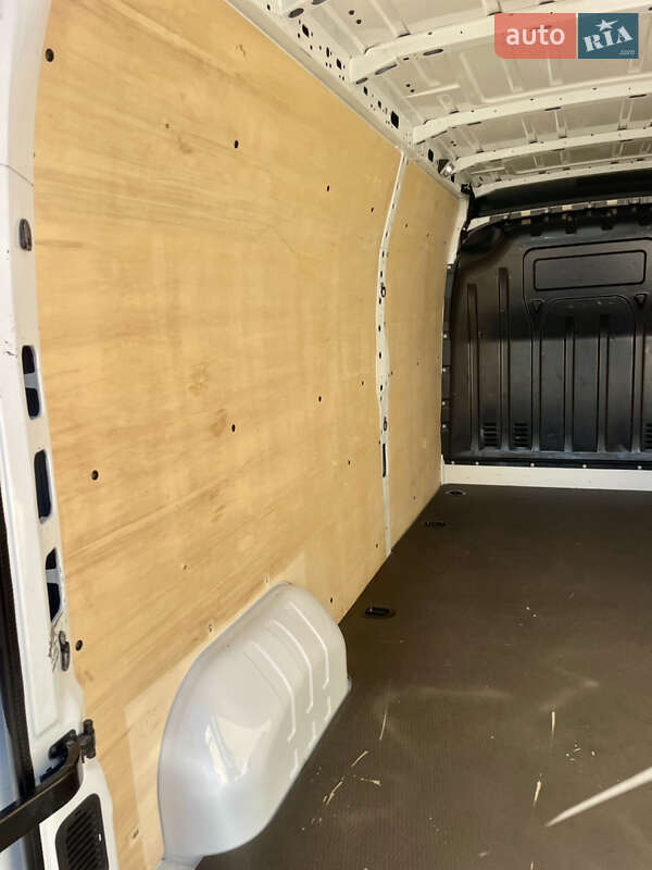 Грузовой фургон Renault Master 2021 в Луцке