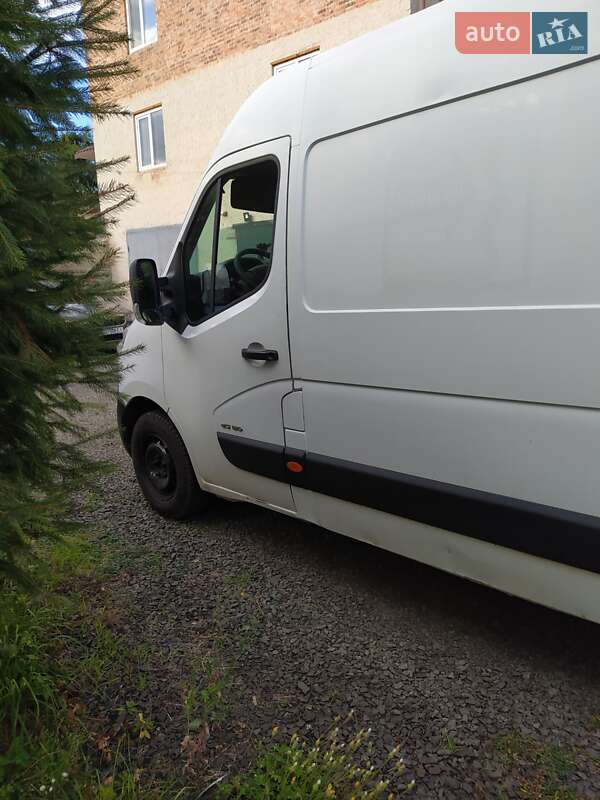 Грузовой фургон Renault Master 2011 в Луцке
